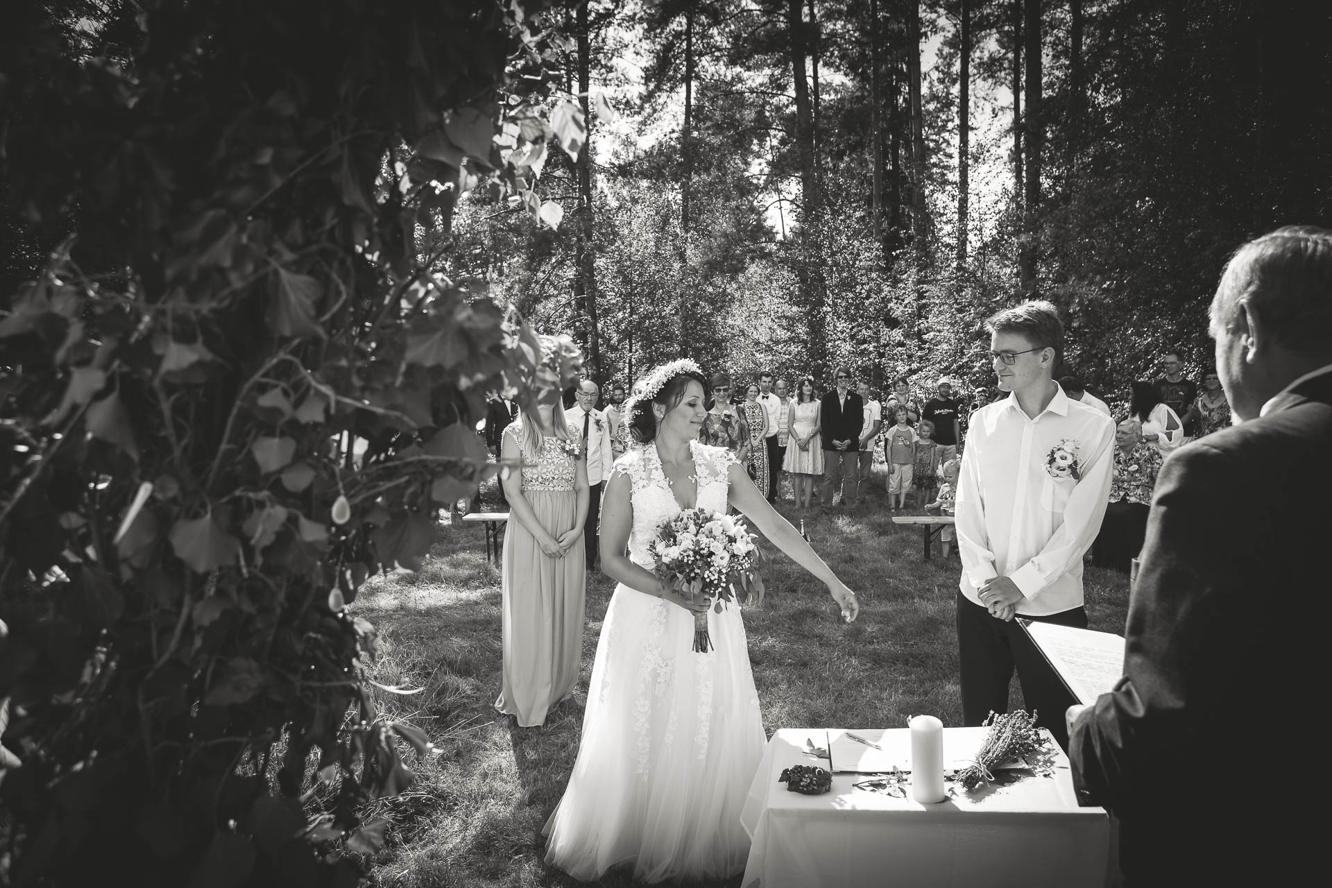 svatební fotograf boho svatba přírodní svatba-12