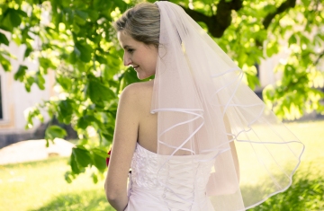 Svatební fotografie zámecký park Lysá nad Labem nad Labem - Svatební fotograf Studio Beautyfoto, svatební video