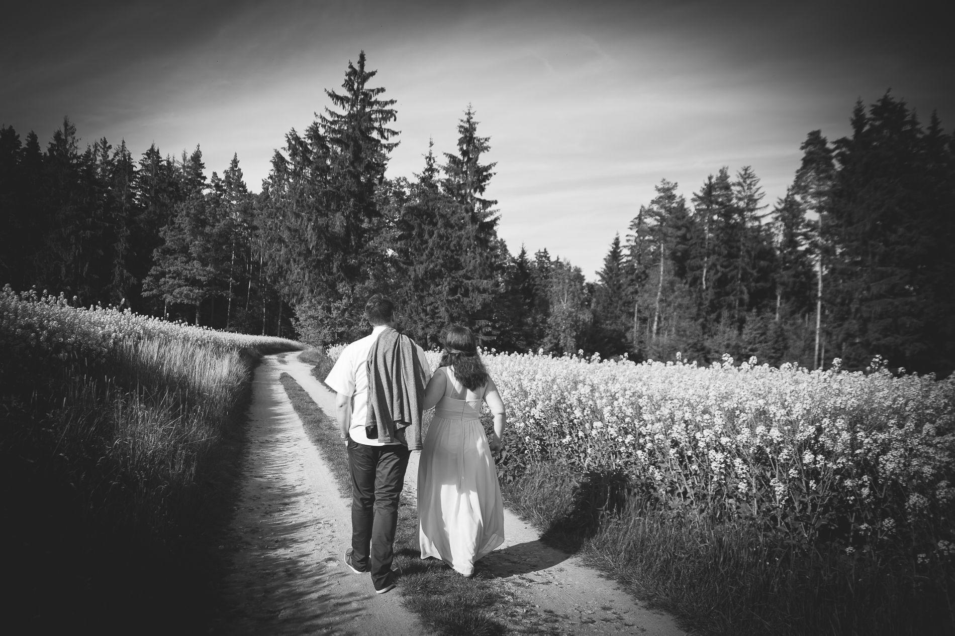 svatební fotografie Soňa & Lukáš, svatba v lese, boho, přírodní svatba - svatební fotograf Studio Beautyfoto