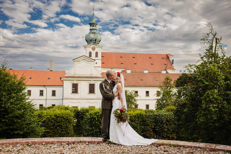 svatební-video-Břevnovský-klášter-473