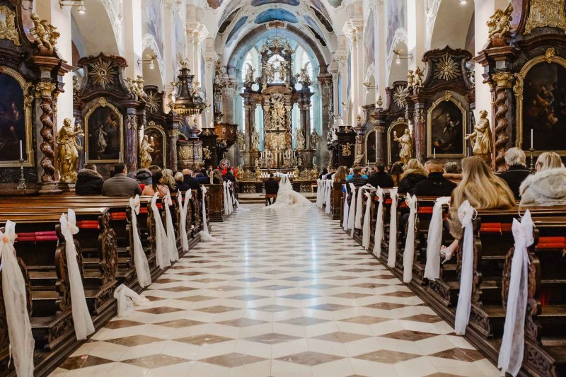 svatební-foto-a-video-Strahovský-klášter-96