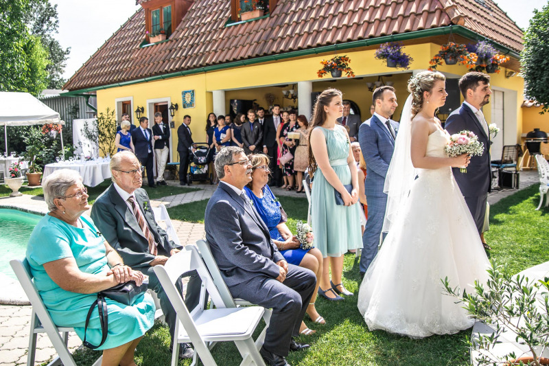 Svatební-fotograf-Nymburk-5262