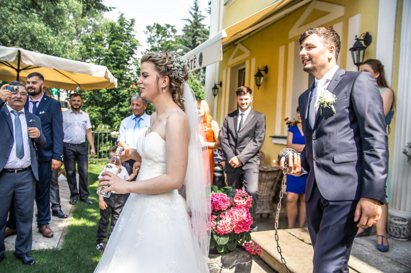 Svatební-fotograf-Nymburk-5559